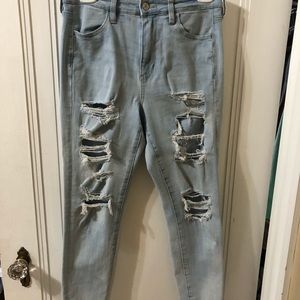 Women’s American eagle High waisted ripped jeans